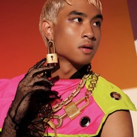 Banyak fans menyalahkan Devano atas kandasnya hubungan mereka. Devano sempat dipojokkan dan di-bully fans yang menuduhnya berselingkuh saro Naura.Foto: dok. Instagram/@iamdevano