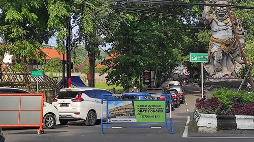 Jalur Pelabuhan Sanur di Desa Sanur Kaja, Kecamatan Denpasar Selatan, Denpasar, Bali.