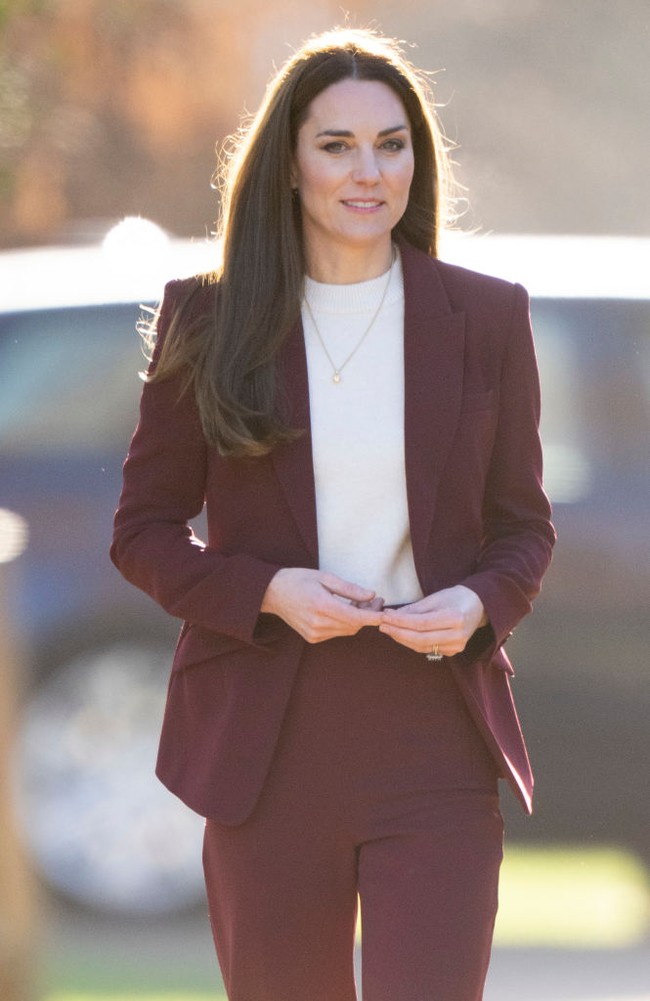 Kehadiran Kate Middleton menemui tim rugby Inggris ini membawa angin segar bagi fans keluarga Kerajaan Inggris setelah ‘serangan’ Pangeran Harry di bukunya Spare. Foto: UK Press via Getty Images/Mark Cuthbert