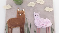  Imutnya pancake dan potongan roti ini yang dibentuk seperti Llama binatang imut yang berasal dari Amerika Selatan. Foto: Instagram @mikodesign