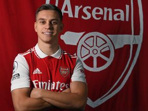 Trossard Bisa Rebut Posisi Inti di Lini Depan Arsenal