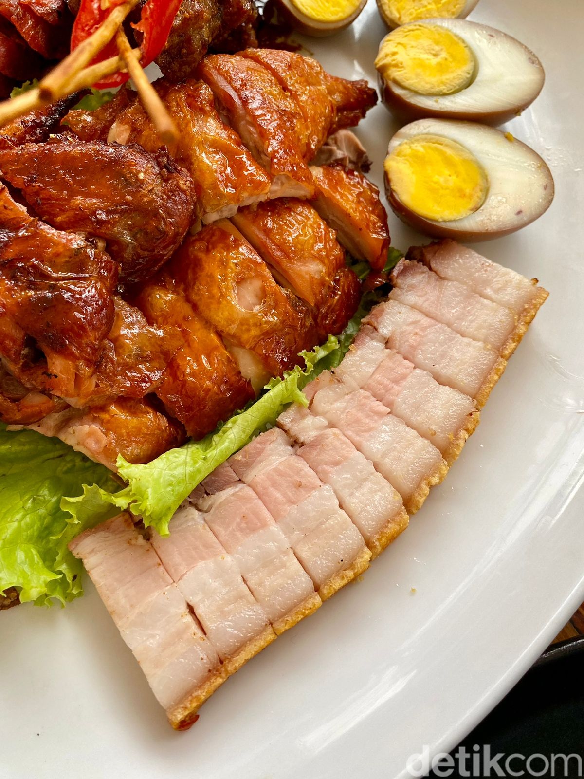 Poon Choi Khas Kanton hingga Crispy Pork, Sajian Imlek di Sinar Djaya