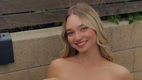 Tina Bleszynski membuktikan tidak hanya bermodalkan paras cantik. Foto: Instagram/@tinableszynski