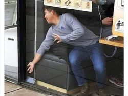 10 Foto Random yang Kocak dan Bikin Ikutan Nyengir
