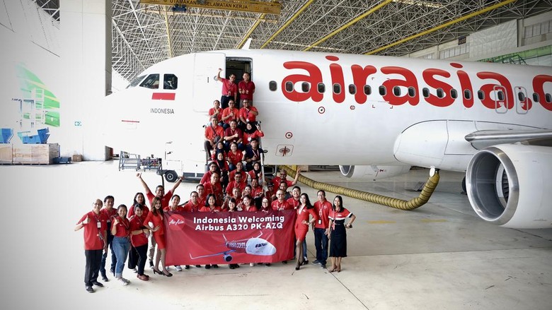 AirAsia Airbus A320 PK-AZQ
