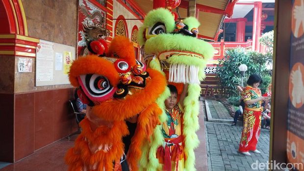 barongsai di kelenteng Eng An Kiong