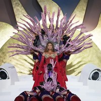 Beyonce dikabarkan mendapat fasilitas suite Royal Mansion di Atlantis The Royal untuknya dan keluarga menginap. Kamar suite atau termewah di hotel itu harga per malamnya mencapai US$ 142.500. Kamar tersebut memiliki kolam renang pribadi dan bioskop. Foto: Kevin Mazur/Getty Images/Atlantis The Royal