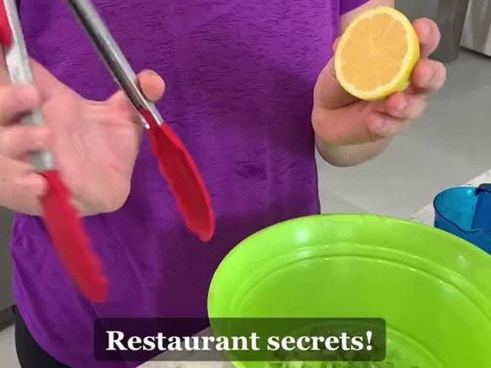 Cara Memeras Lemon Agar Airnya Banyak