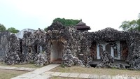 Pada hari-hari libur atau weekend, Taman Goa Sunyaragi selalu ramai dikunjungi oleh wisatawan yang datang dari berbagai daerah, mulai dari Cirebon, Indramayu, Kuningan, Majalengka, Bandung, Jakarta maupun dari beberapa daerah lainnya. (Foto: Ony Syahroni/detikJabar)