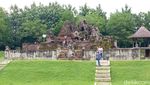 Melihat Taman Goa Sunyaragi di Cirebon dari Dekat
