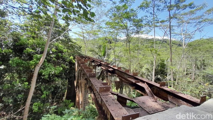 Jembatan KA Cikacepit Banjar-Cijulang