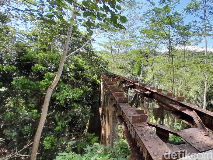 Jembatan KA Cikacepit Banjar-Cijulang