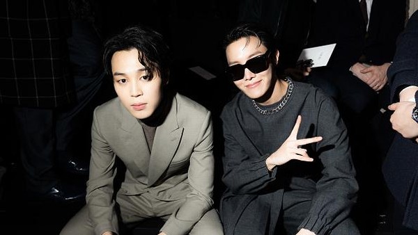 Adu Gaya 10 Artis Korea di Paris Fashion Week 2023, J-Hope BTS hingga Ten NCT