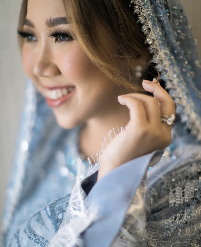 Kiki Saputri Kiki Saputri saat pengajian dan siraman.