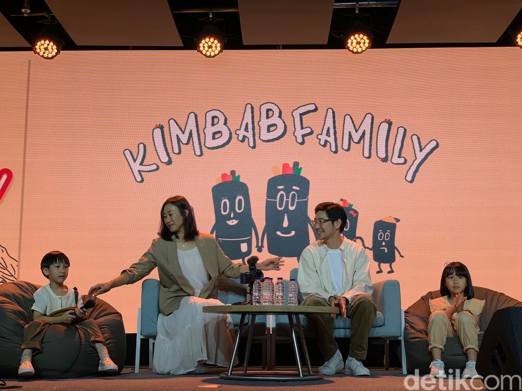 Kimbab Family menggelar fanmeeting di Jakarta