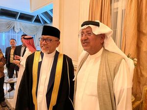 RI Ekspor Mi Instan-Kecap ke Arab Saudi, Zulhas Mau Komoditas lain Digeber