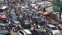 Menurut Sat Lantas Polres Bogor volume kendaraan yang menuju kawasan wisata Puncak pada libur Tahun Baru Imlek mengalami peningkatan kurang lebih 25 persen dibandingkan dengan libur akhir pekan biasanya dan polisi memberlakukan rekayasa lalu lintas sistem satu arah (one way) untuk mengurai kepadatan kendaraan. 