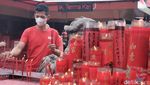 Suasana Ibadah Imlek di Vihara Boen Tek Bio Tangerang