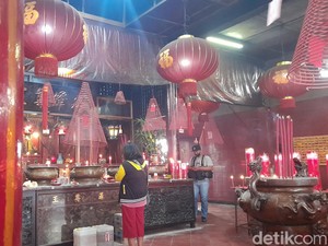 Begini Suasana Imlek di Vihara Dharma Bhakti Jakbar