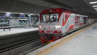 Kereta pertama yang keluar dari stasiun baru itu menuju ke Sungai Kolok, di perbatasan selatan Thailand dengan Malaysia. 