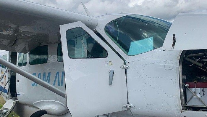 Arsip Foto. Pesawat milik SAM Air di Bandara Kenyam, Kabupaten Nduga, Provinsi Papua. (ANTARA/HO)