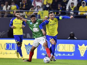 Debut Ronaldo Bersama Al Nassr: Ciptakan Banyak Peluang Nihil Gol