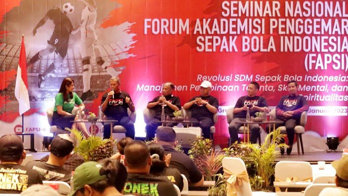 Forum Akademisi Penggemar Sepak Bola Indonesia (FAPSI) kembali menggelar seminar nasional bertajuk 