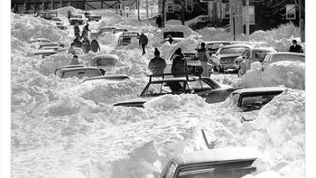 Bostons Blizzard pada 1978 – 73 tewas, 4.324 luka-luka, kerusakan USD500 juta Foto: Twitter/OldWeatherPics