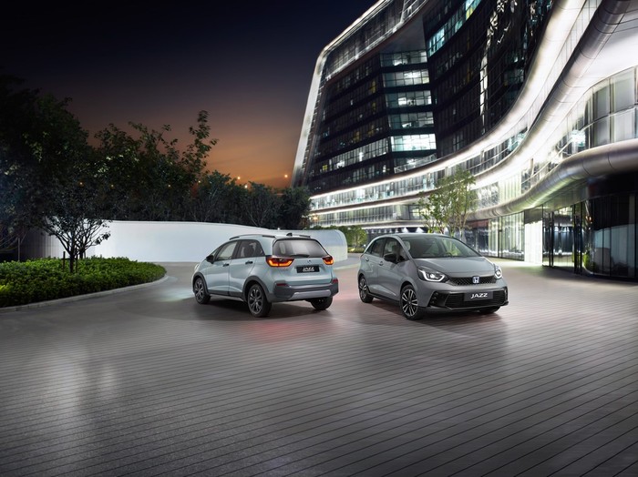 Honda Jazz Eropa facelift model 2023 REFRESHED JAZZ e:HEV LINE-UP GAINS NEW ADVANCE SPORT VARIANT