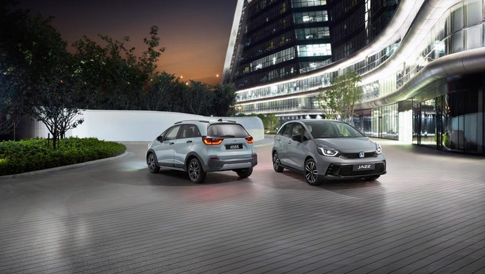 REFRESHED JAZZ e:HEV LINE-UP GAINS NEW ADVANCE SPORT VARIANT