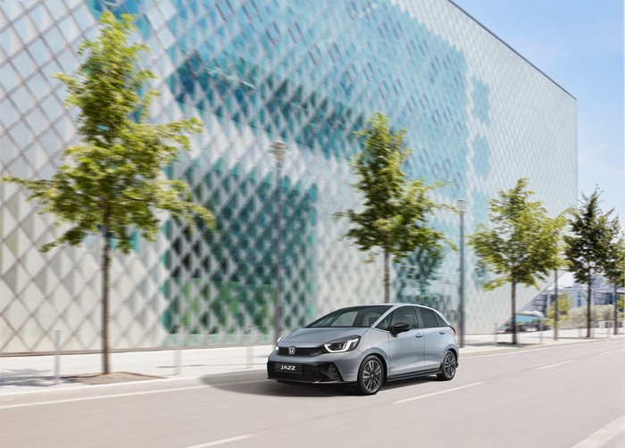 Honda Jazz Eropa facelift model 2023 REFRESHED JAZZ e:HEV LINE-UP GAINS NEW ADVANCE SPORT VARIANT
