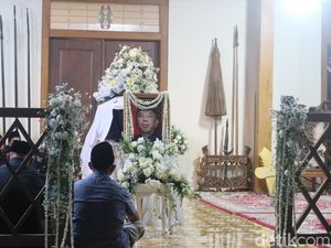 Jenazah M Prakosa Dubes RI di Italia Tiba di Rumah Duka Bantul