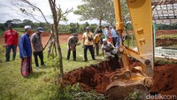 Relokasi ini dilakukan imbas dari pembangunan perumahan dikawasan tersebut.