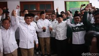 Ketua Umum (Ketum) Partai Gerindra Prabowo Subianto dan Ketum PKB Muhaimin Iskandar atau Cak Imin meresmikan Sekretariat Bersama (Sekber) di Jalan Jl. Ki Mangunsarkoro No. 1, Menteng, Jakarta Pusat. 