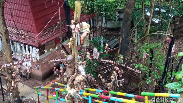 Museum Santet di Objek Wisata Talaga Langit Cirebon