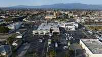 Gambar yang diambil dengan drone ini menunjukkan Star Dance Studio di Monterey Park, California, Minggu (22/1/2023) waktu setempat. (AP Photo/Jae C. Hong)