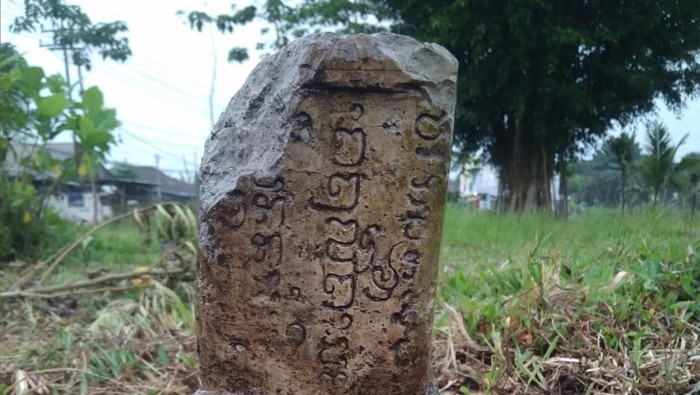 Prasasti Ampeldento, Malang