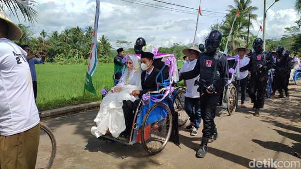 Happy Ending Perjodohan Massal Di Ponpes Ciamis Yang Viral