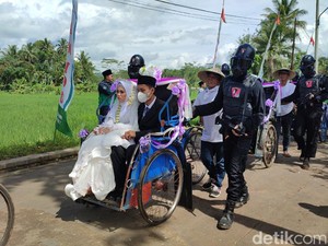 Ini Maskawin Pengantin Santri yang Nikah Massal di Ponpes Ciamis