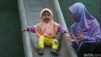 Namun bagi warga yang ingin mengunjungi Tebet Ecopark kini harus mendaftar terlebih dahulu.