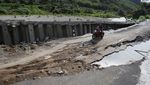 Waduh! Jalan Penghubung Desa Wisata Sringharjo-Selopamioro Amblas