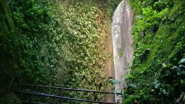 Aan Secret Waterfalls Klungkung.