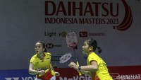 Saat permainan kembali dilanjutkan, Ana/Tiwi justru tak mampu meneruskan angka, mereka kandas 20-22.