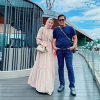 Sidang perceraian Andre dan Erin sudah berlangsung selama 4 bulan dan kini telah memasuki tahap mediasi namun tetap tidak berbuah manis. Kini kemesraan antara keduanya pun terancam tinggal kenangan. Foto: Instagram @erintaulany