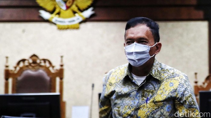 Mantan Direktur Pemeriksaan dan Penagihan Ditjen Pajak Angin Prayitno Aji menjalani sidang dakwaan di Pengadilan Tipikor Jakarta, Jalan Besar Bungur Raya, Jakpus, Selasa (24/1/2023).