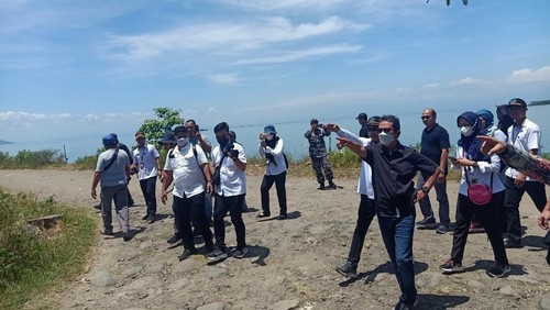 Bupati Jembrana I Nengah Tamba akan menindak tegas pabrik di Desa Pengambangan jika tak mengelola pengolahan air limbah dengan baik.