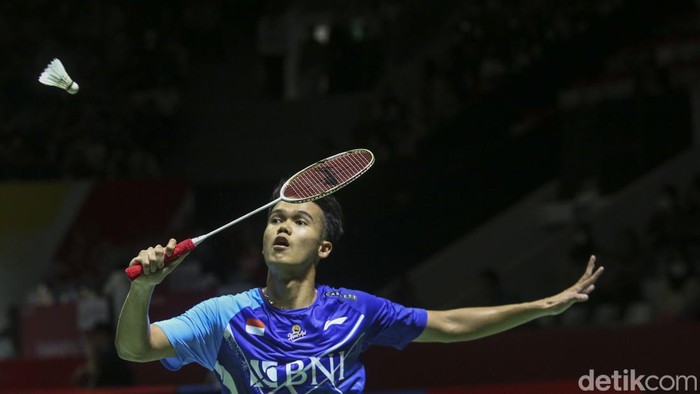 Tunggal putra Indonesia Christian Adinata berhasil menang langsung atas Mithun Manjunath wakil India di Indonesia Masters 2023.