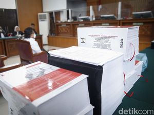 Pengacara Sambo Sindir Jaksa yang Repliknya Cuma 19 Halaman