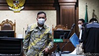 Angin Prayitno menjalani sidang dakwaan di Pengadilan Tipikor Jakarta, Jalan Besar Bungur Raya, Jakpus, Selasa (24/1/2023).