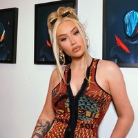 Iggy Azalea dinilai menjilat ludahnya sendiri. Lantaran di 2020, wanita asal Australia itu mengaku tidak ingin memiliki konten dewasa di OnlyFans. Foto: dok. Instagram/@thenewclassic